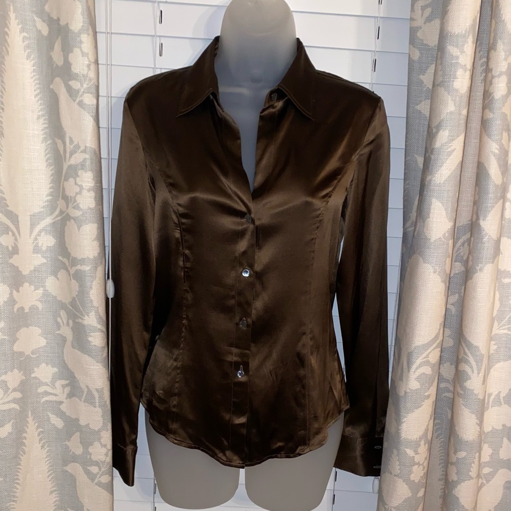 Long sleeve silk button up blouse by Theory in size P(X-small). Beautiful